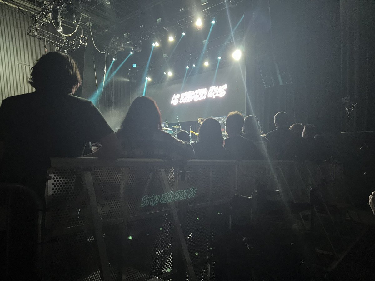 steven_H16's tweet image. @TicketmasterIre @bfsrocks @castleDD 
Brilliant accessibility seats in the telegraph building you can see the lights #2ndclass as usual