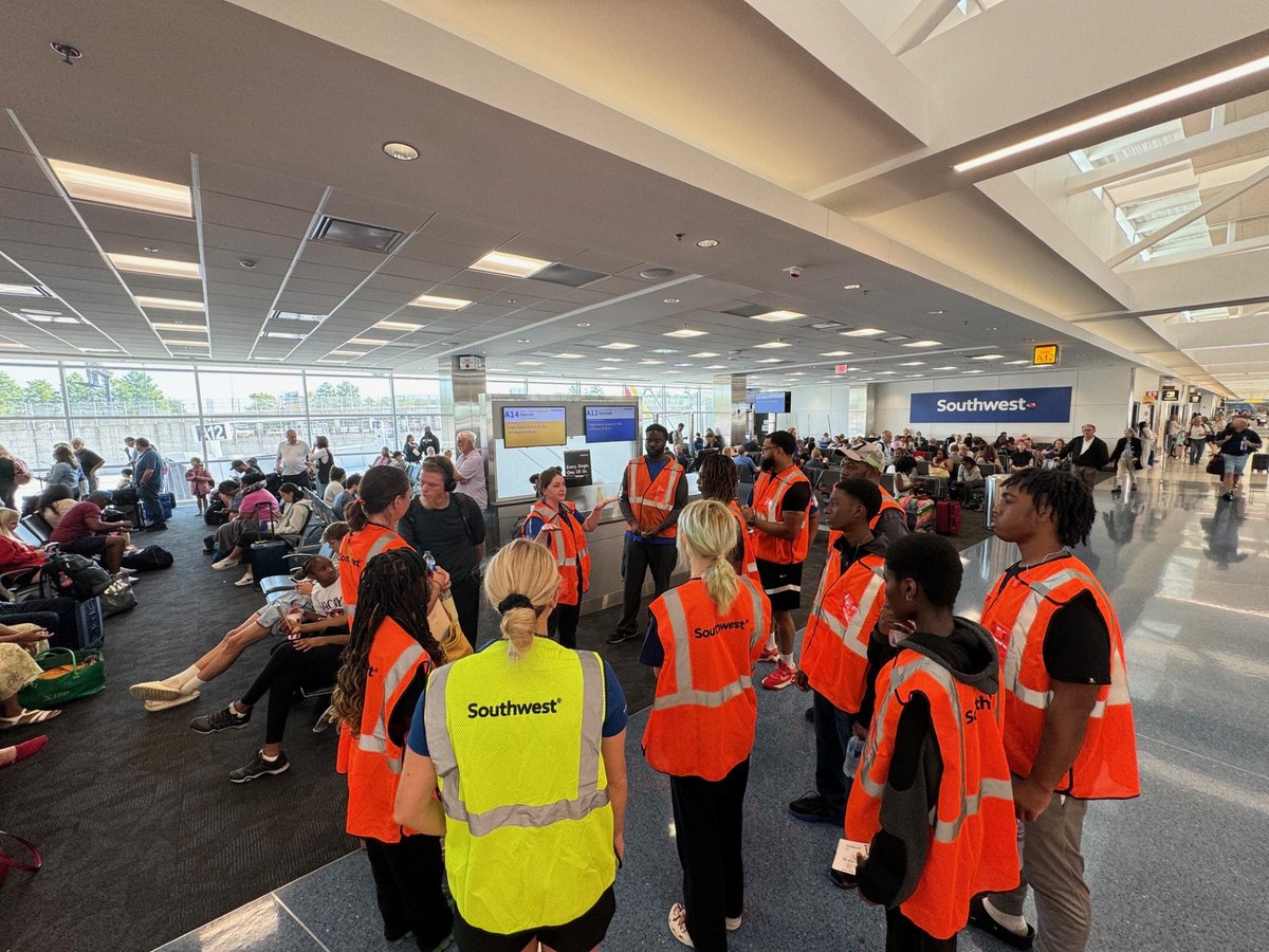 Mrs. Simms (@kharrissimms) on Twitter photo Thank you Southwest for hosting our students as we continued our career exploration.
Students and teachers had a great time!
<a href="/WoodlawnHS_BCPS/">Woodlawn High School</a> <a href="/CTE_BaltCoPS/">BCPS CTE Office</a> <a href="/GrubbsMg/">Michael Grubbs</a> <a href="/adfales/">Alicia Fales (she/her)</a> Thank you Southwest for hosting our students as we continued our career exploration.
Students and teachers had a great time!
<a href="/WoodlawnHS_BCPS/">Woodlawn High School</a> <a href="/CTE_BaltCoPS/">BCPS CTE Office</a> <a href="/GrubbsMg/">Michael Grubbs</a> <a href="/adfales/">Alicia Fales (she/her)</a>