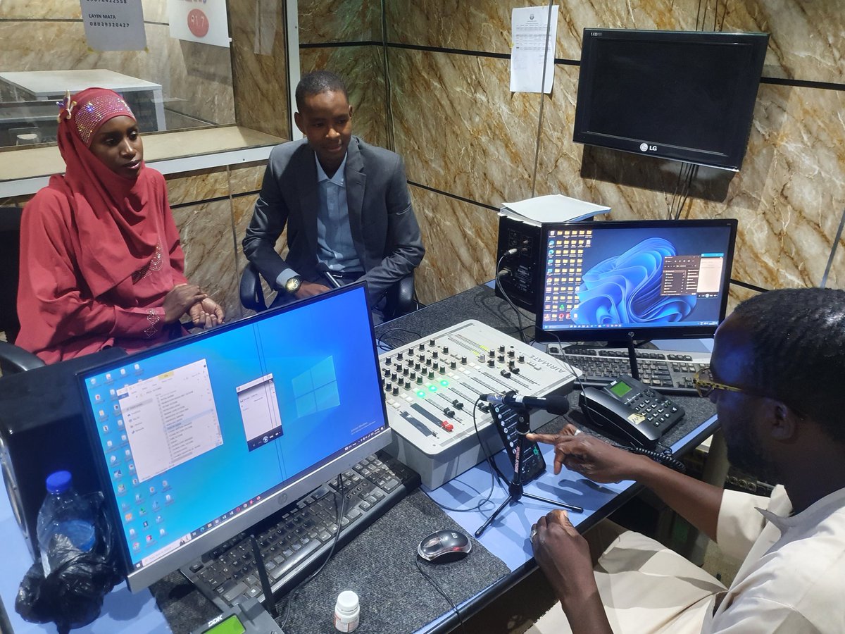 mahmud___mannir's tweet photo. Interview session with Liberty Radio..
Job well done to our interviewer, Mal. Babangida Bangis Agaye of Liberty Radio and my co-interviwee, Munirat Enitan Badamasi, Creative Director of Brams Qrytive Ventures. https://t.co/oQ5BtwqnrR