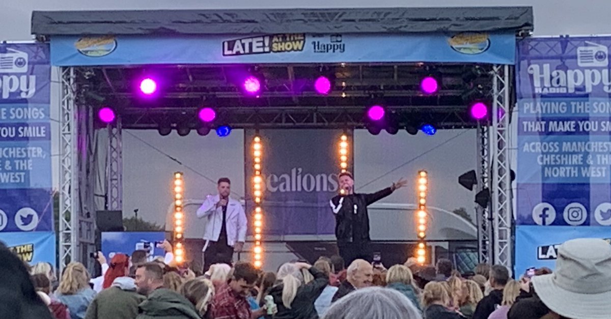 I had a fantastic time with some lovely
<a href="/SJAOperations/">St John Ambulance’s Operations Team</a> <a href="/SJA_Cheshire/">SJA_Cheshire</a> volunteers covering the <a href="/boyzlifeOFCL/">BOYZLIFE</a> concert <a href="/CheshireShow/">Royal Cheshire County Show</a> on Tuesday! Safe to say, I sang my heart out! 🎤