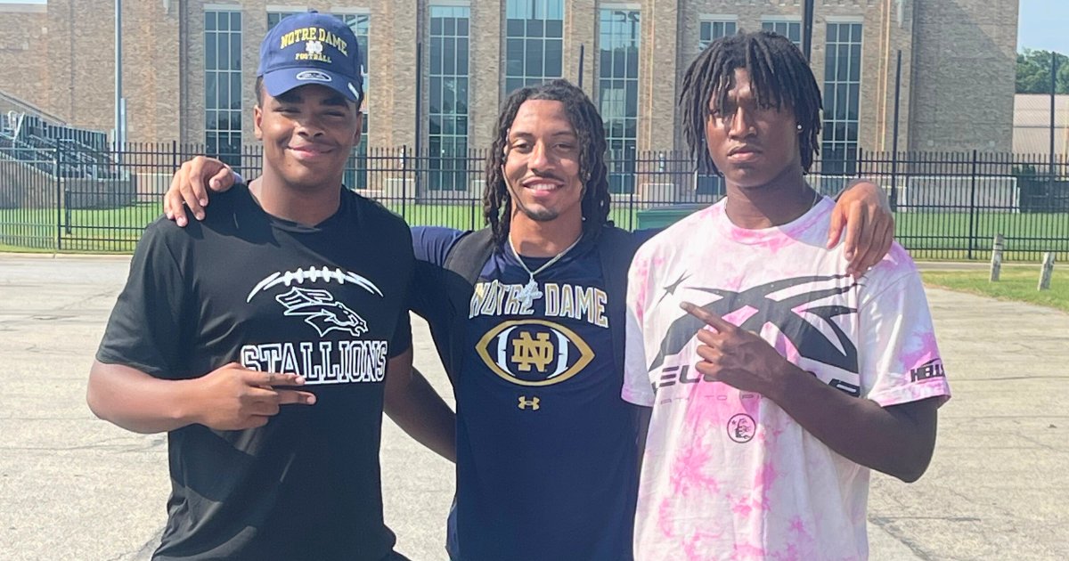BlueandGold.com (@bginews) on Twitter photo Top 100 safety recruit <a href="/JZavien/">J’Zavien Currence</a> Currence visited Notre Dame with <a href="/NickMcCloud4_/">Nick McCloud</a> on Monday 📍☘️
Currence revealed the importance of that trip and a conversation he had while on campus 👀
Story: on3.com/teams/notre-da…
Join Blue & Gold for $1: on3.com/teams/notre-da… Top 100 safety recruit <a href="/JZavien/">J’Zavien Currence</a> Currence visited Notre Dame with <a href="/NickMcCloud4_/">Nick McCloud</a> on Monday 📍☘️
Currence revealed the importance of that trip and a conversation he had while on campus 👀
Story: on3.com/teams/notre-da…
Join Blue & Gold for $1: on3.com/teams/notre-da…