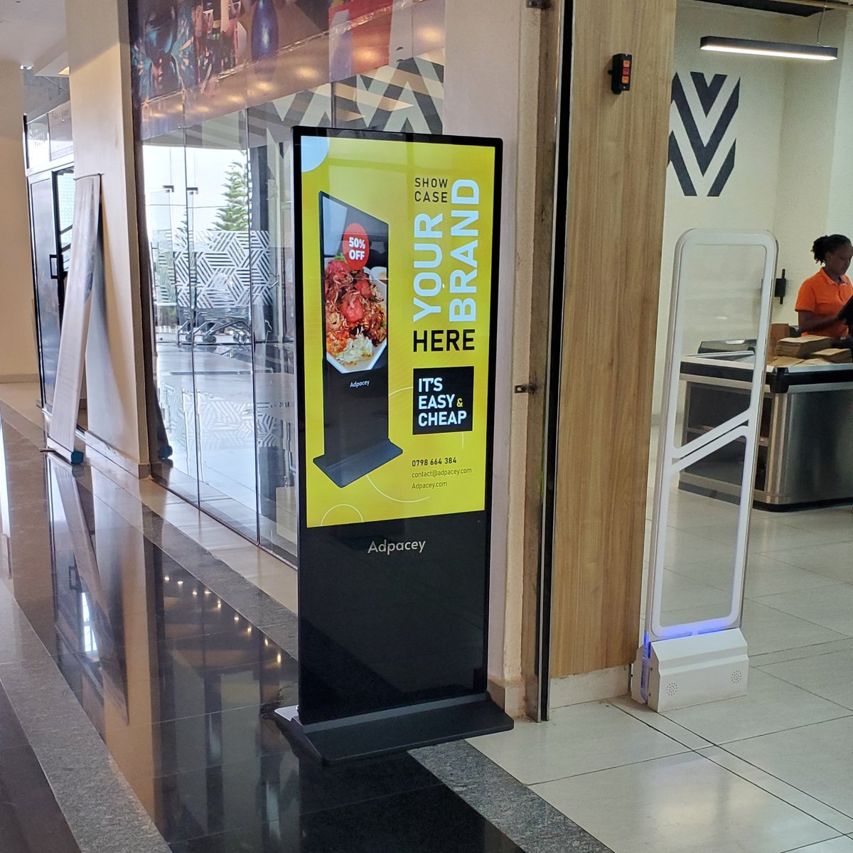 adpacey's tweet photo. Advertise on our screen at Simba Center Mall in Kigali, Rwanda. DM for details.

#Kigali #Rwanda https://t.co/ge9RficYm3