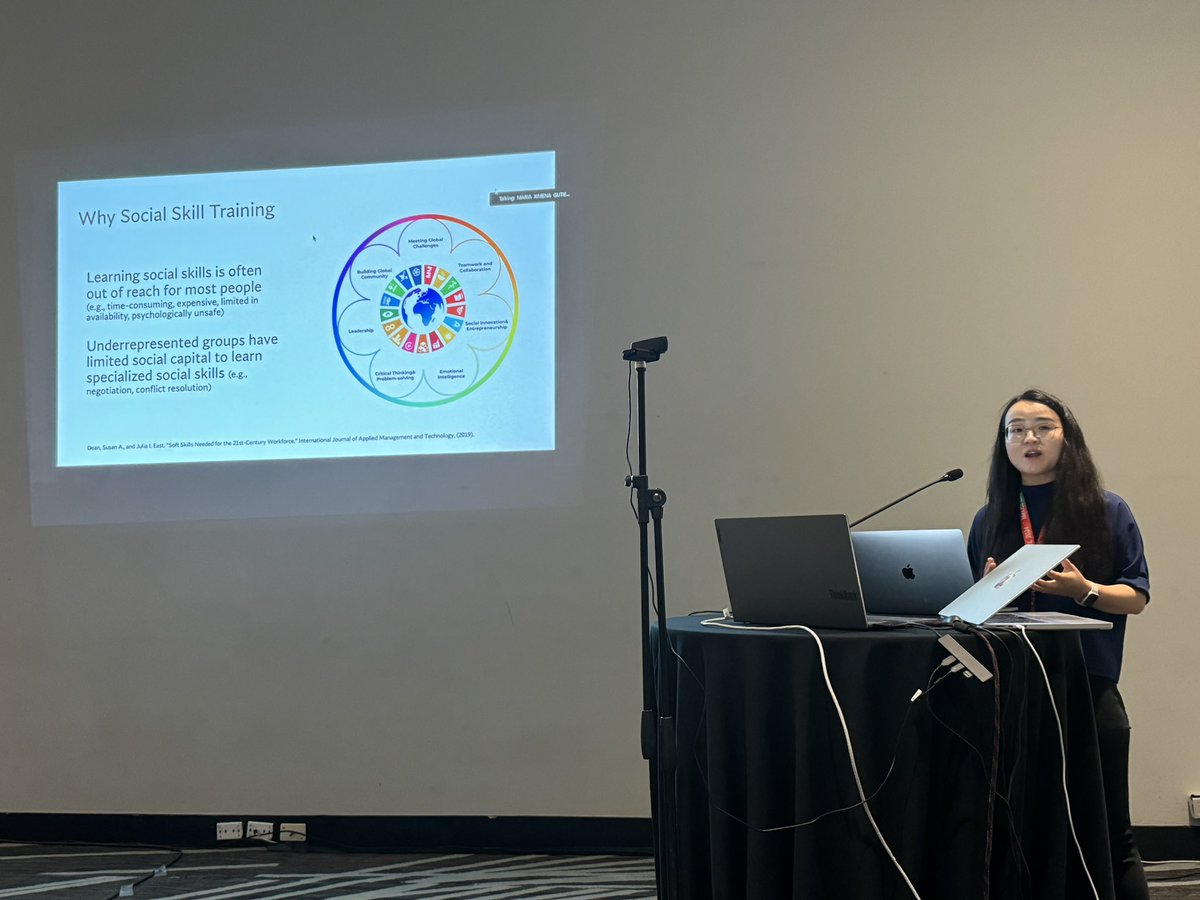 Yunyao Li tweet media