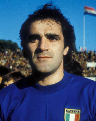 L'unico vero e potente Cucureddu rimane lui!  #EspañaItalia #espita #ItaliaSpagna