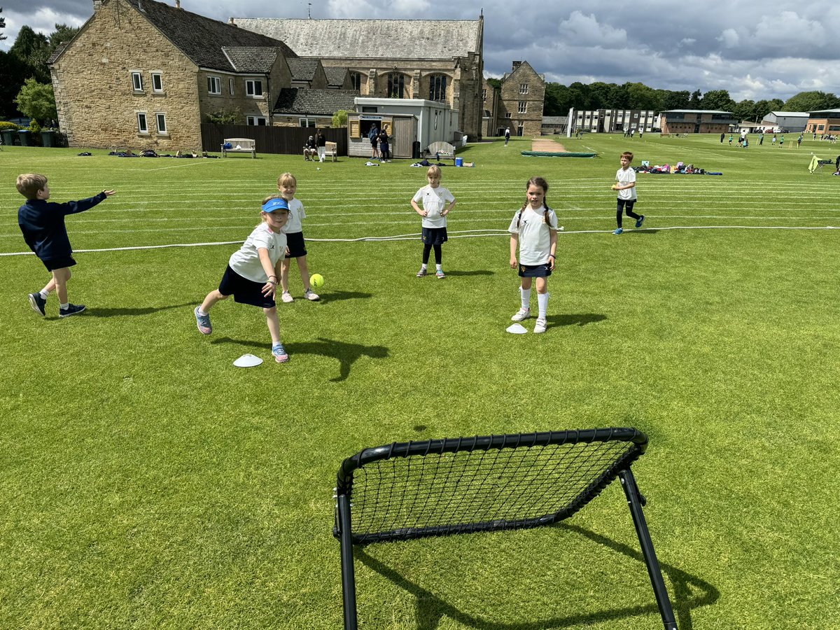 Thank you <a href="/barneysport/">Barney Sport</a> for hosting an excellent afternoon of Cricket! The children loved it!