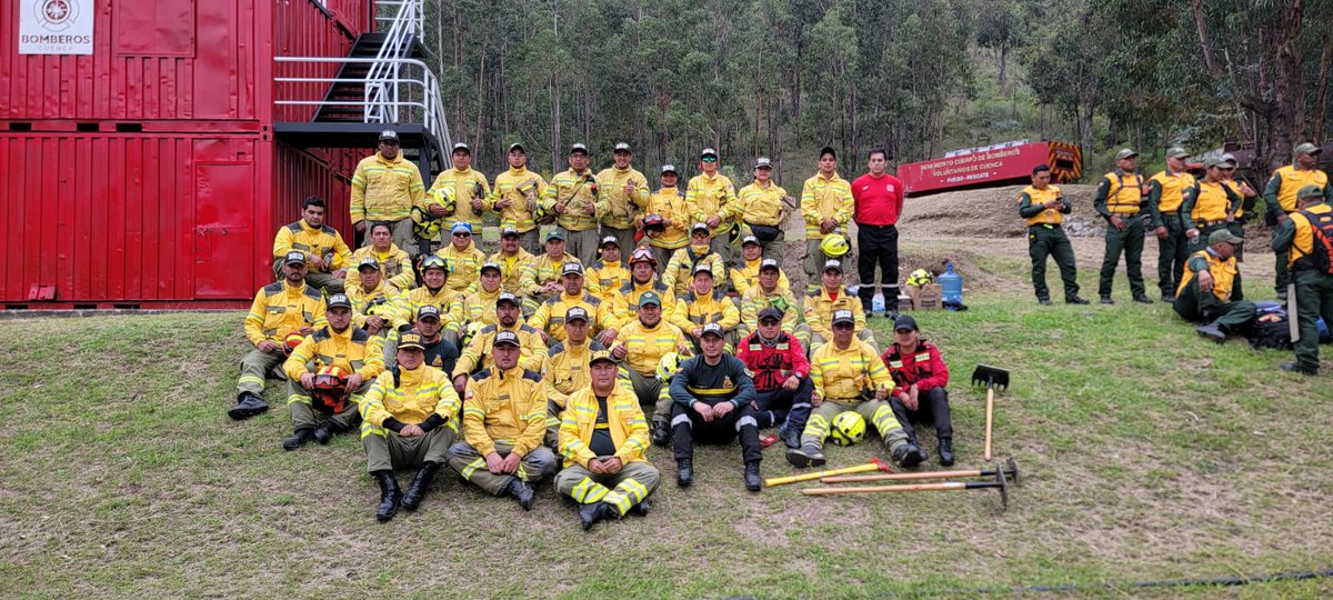 BomTambo's tweet photo. Lo logramos  nuestros compañeros  Bomberos de El Tambo , Cañar, Biblian y Azogues, del grupo especial BRIF   lograron su reacreditación en el IV Proceso de #AcreditaciónBRIF2024. 3 días de trabajo , planificado,  organizado y estratégico,  se cumplió con todas las misiones. https://t.co/5NfSL895n1