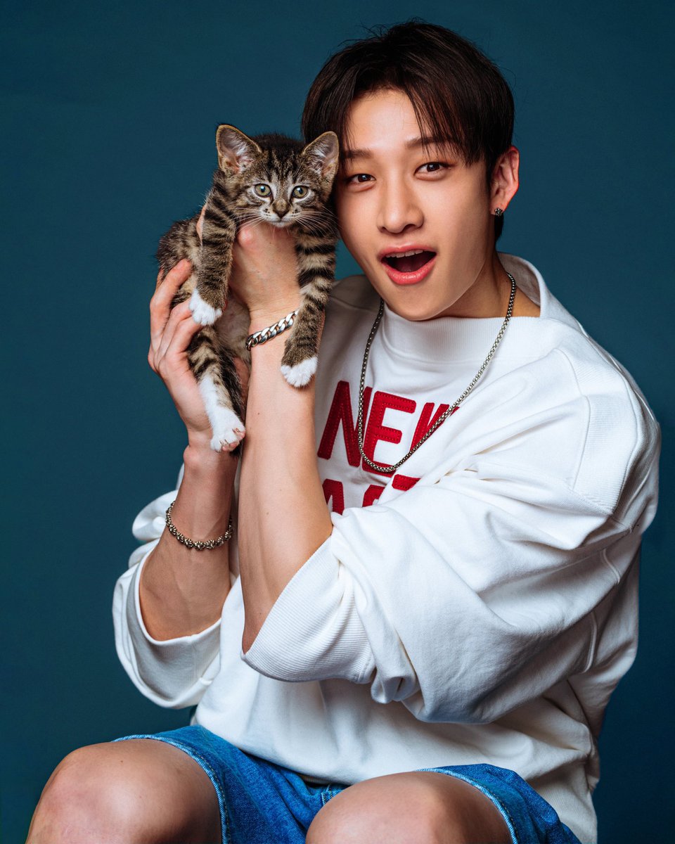 BCHANPIC's tweet photo. BangChan x The Kitten Interview https://t.co/08Kb5d5a2J