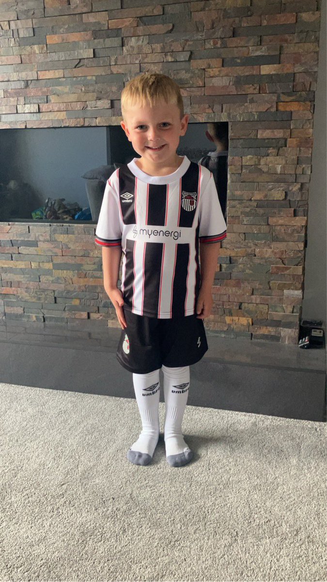 browny79's tweet photo. Happy with his new stripes 🥰🖤🤍@officialgtfc  UTM https://t.co/7Cr0j16QK8