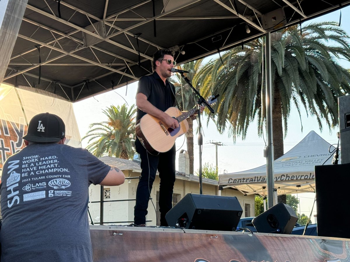 TheSunGazette's tweet image. Ryan Larkins was the first performer of the KJUG FREE Concert series. Here are some photos of the concert. Be sure to be on the lookout for the announcement of the next concert. 

#sungazette #connectingwithcommunity #exeterca #KJUGSummerconcertseries