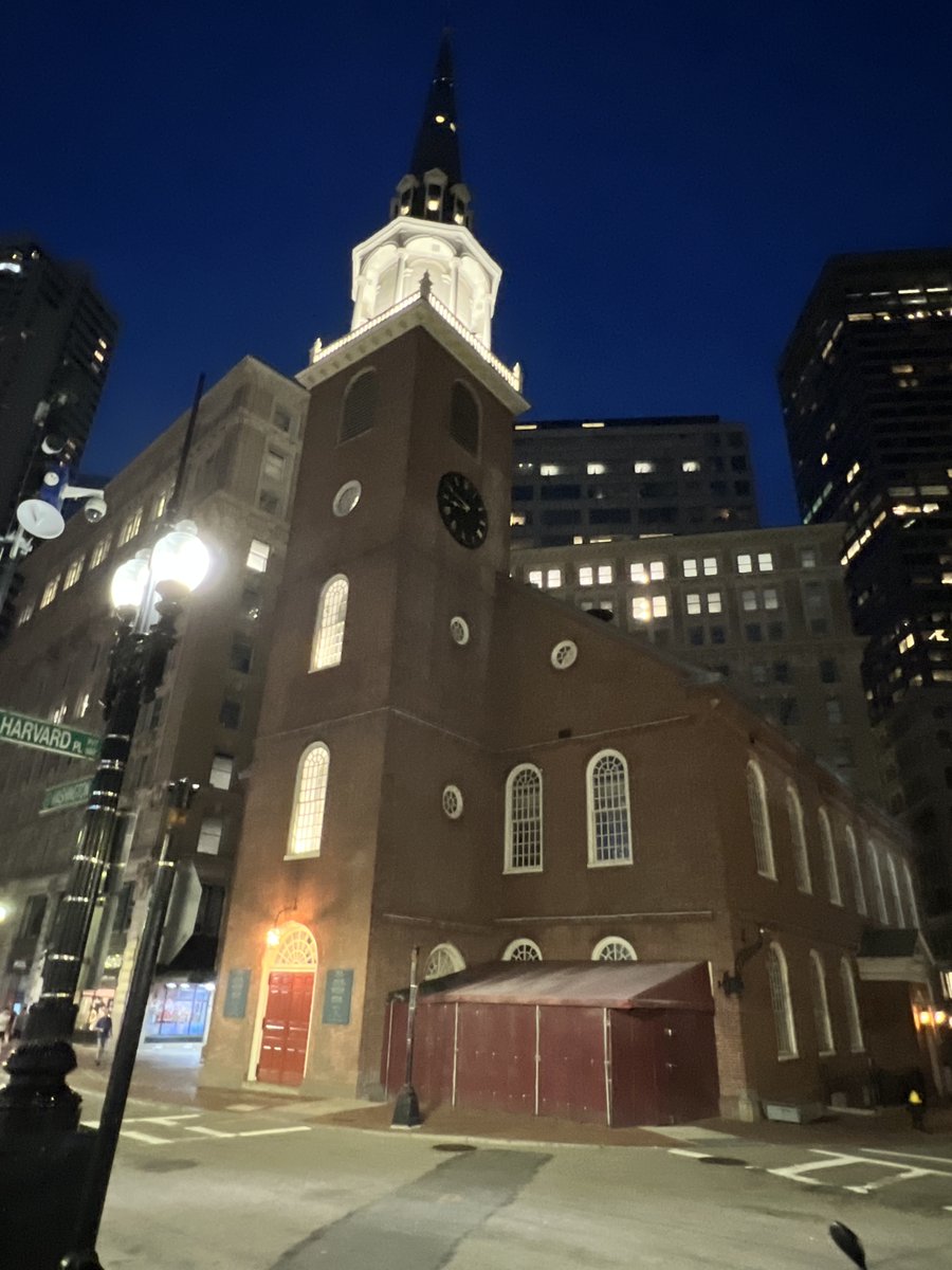 Back in Boston today and did the Freedom trail again. I walked years ago but these days it has a more important message re patriotism, citizenship and liberty given the way much of the American Revolution's  imagery and optics have been co-opted by a zealous political movement.