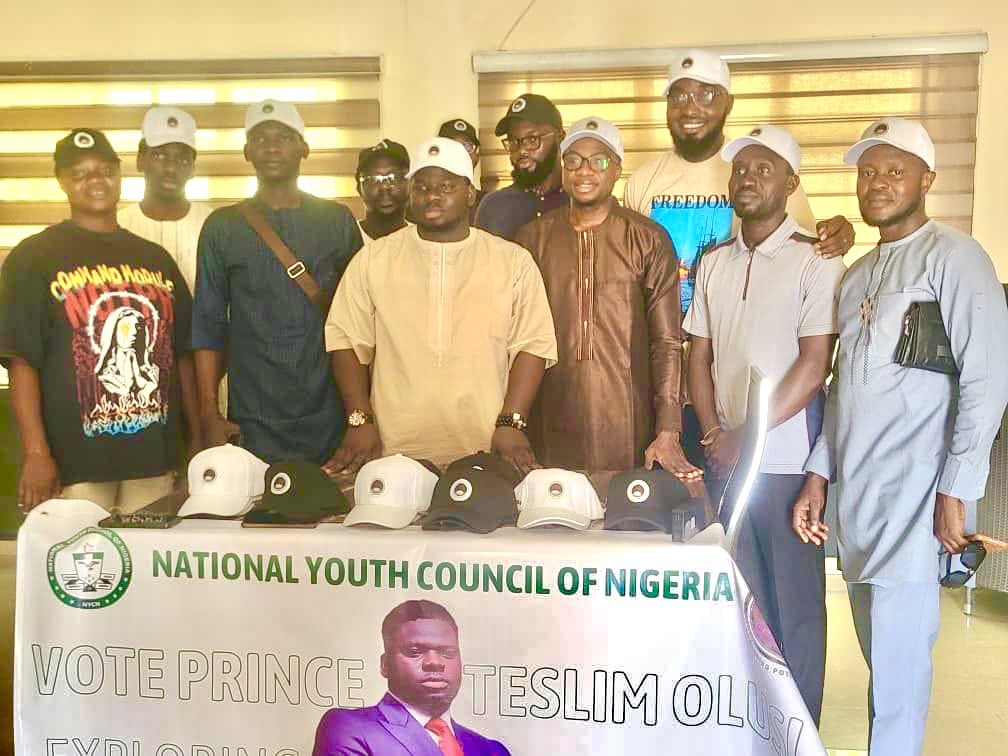 omoluabi_eko_1's tweet photo. I want to express heartfelt gratitude to the executives and members of the Clique Social Club for endorsing and supporting my campaign. I am amazed by the contributions they made to the success of my campaign.
I am grateful!
#OmoluabiEkoMovement
#ExploringPotentials https://t.co/hdMTlTHtmH