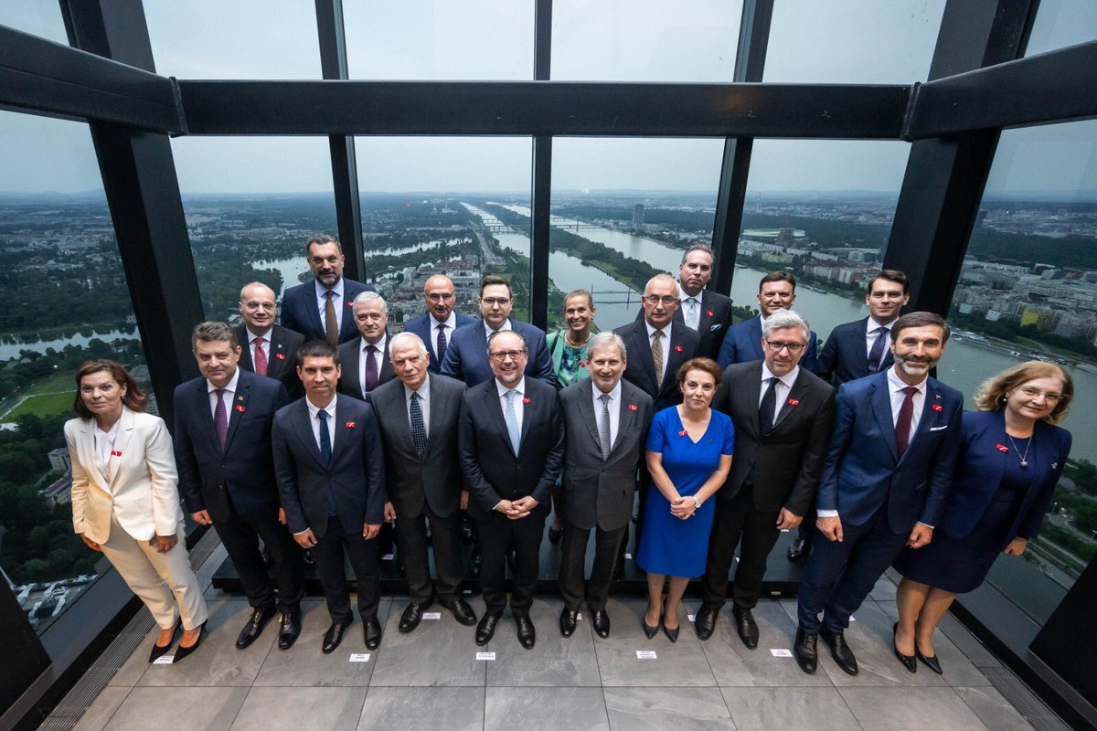 Bujar Osmani (@bujar_o) on Twitter photo Glad to be in #Vienna tgr w/ <a href="/JosepBorrellF/">Josep Borrell Fontelles</a>, FMs of #WB, “Friends of #WB” & Danube FMs
Reaffirmed our commitment for accelerated #EU accession process of 🇲🇰 & the countries of the region
🇪🇺 membership has no alternative and we will all work together towards achieving this goal Glad to be in #Vienna tgr w/ <a href="/JosepBorrellF/">Josep Borrell Fontelles</a>, FMs of #WB, “Friends of #WB” & Danube FMs
Reaffirmed our commitment for accelerated #EU accession process of 🇲🇰 & the countries of the region
🇪🇺 membership has no alternative and we will all work together towards achieving this goal
