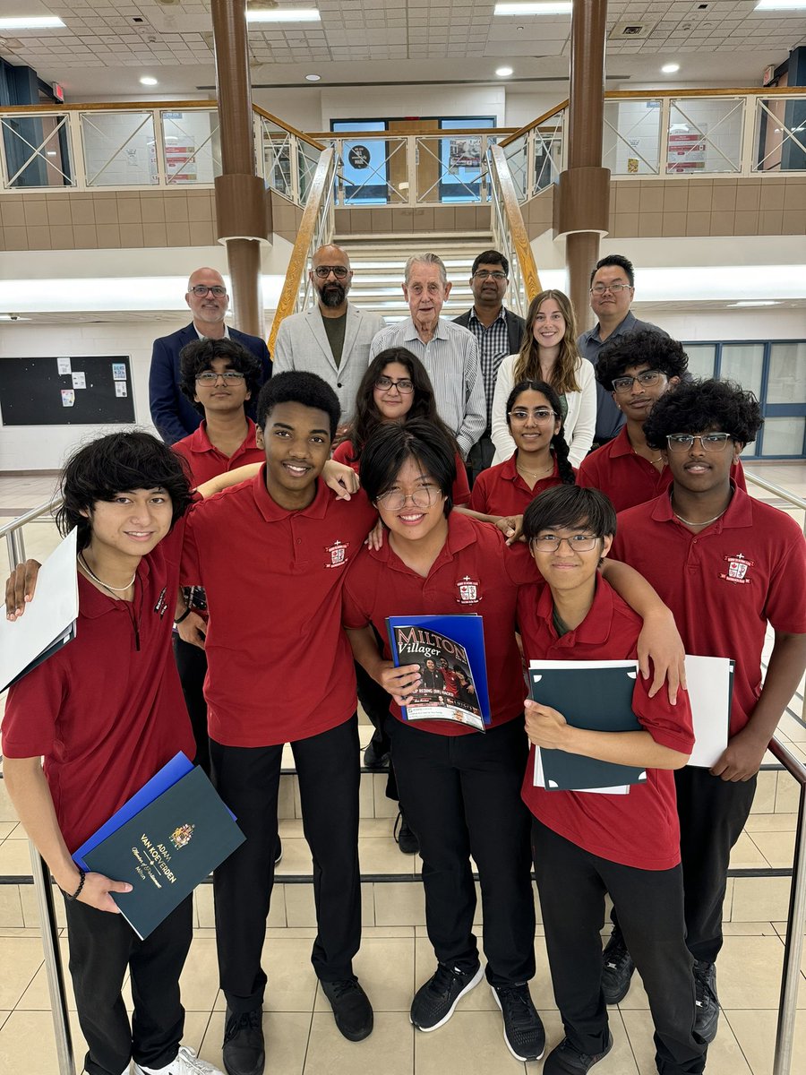 mduarte_HCDSB's tweet photo. Congratulations to the winning BR Hacks team for coming in 1st place with their Milton BookHive project.
Recognition certificates were presented by MPP Zeeshan Hamid &amp; MP Adam van Koeverden’s office in the presence of Mayor Krantz. @HCDSB @BishopReding @Principal_BR https://t.co/rlTNUPGiSf