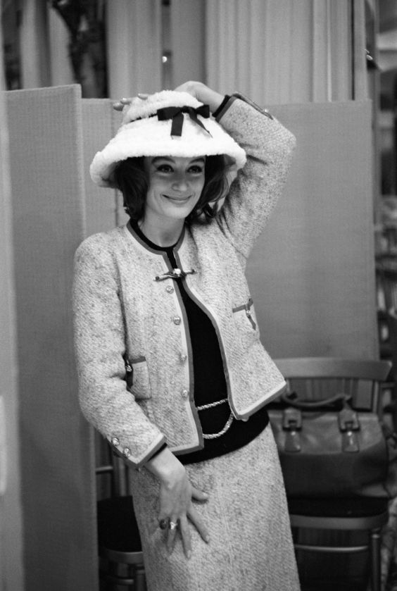 Anouk Aimée in Chanel, 1960
1932 - 2024