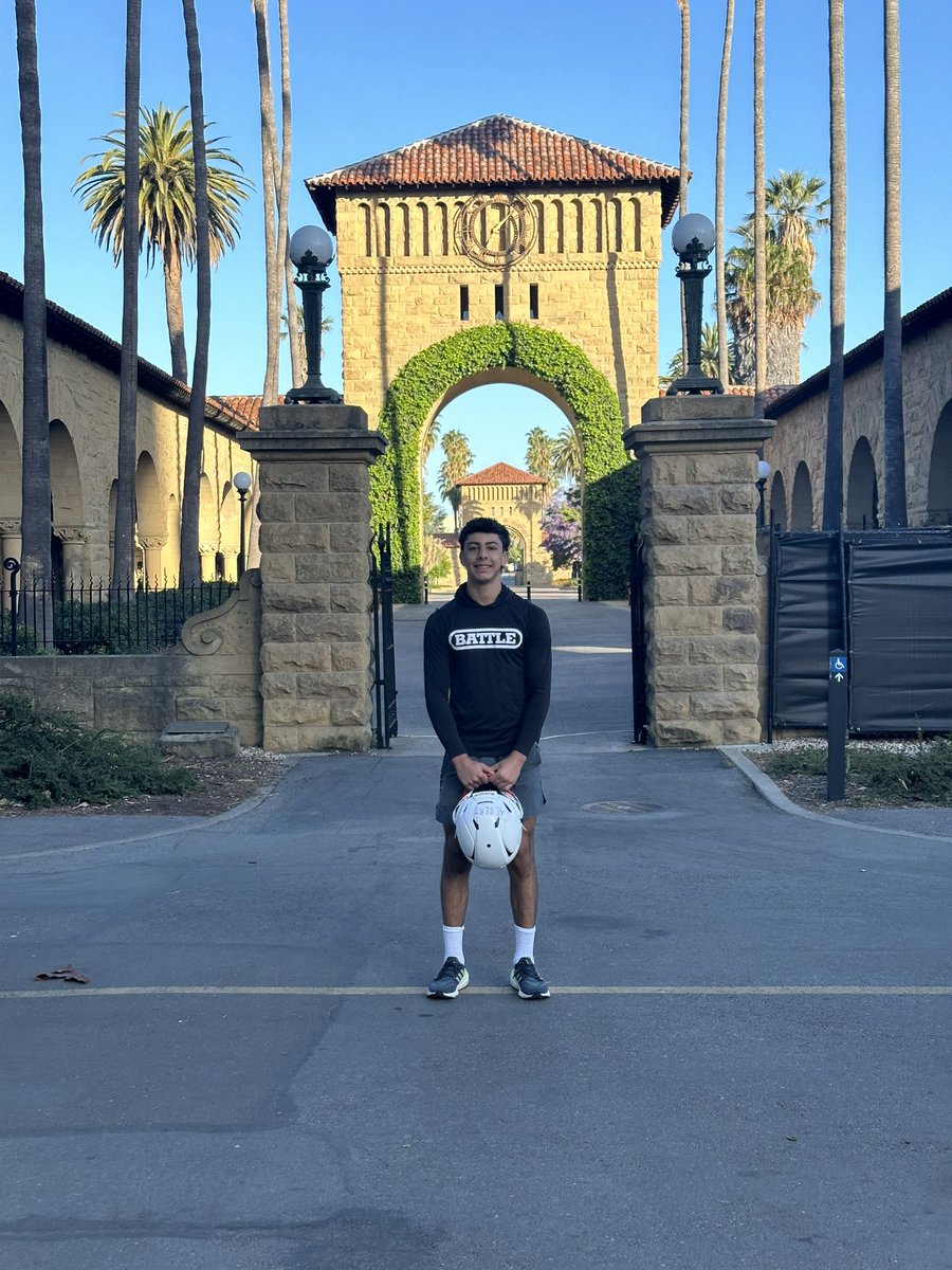 Benalb15's tweet photo. Thank you @StanfordFball for hosting a great camp. Also a big thank you to @CoachPehrson and @Coach__Osborne for their time and instruction. #fearthetree https://t.co/aV3gCvSuaN