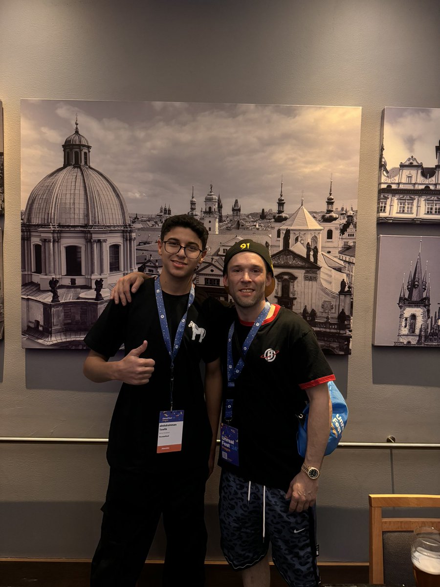 Had an amazing time at Unreal Fest! Met so many awesome creators and learned a lot. Can't wait to use all the new insights! 💙#UnrealFest #UEFN