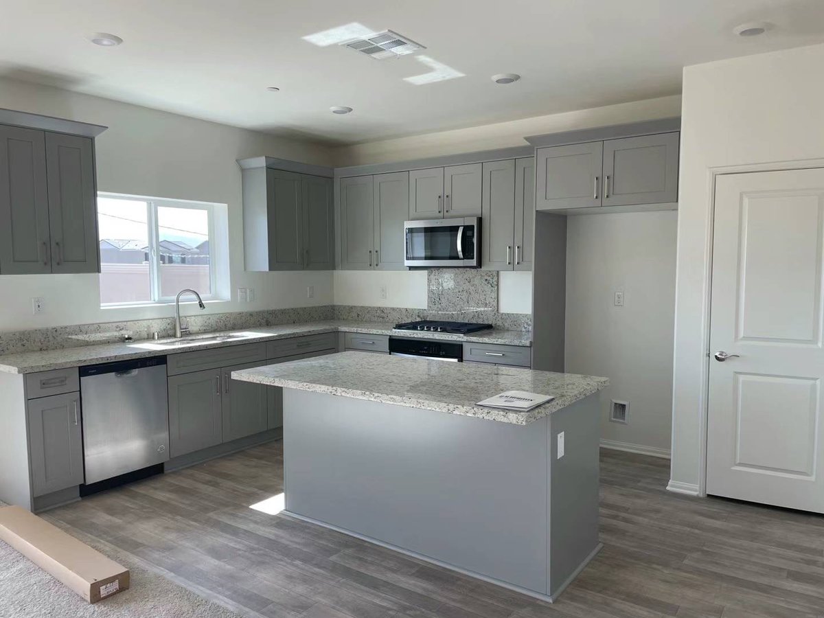 Linkhomeai's tweet photo. ๐ก Helping clients find the perfect multi-gen property is always a joy! ๐ One-house-two-unit, it's a true rental income generator! ๐ฐ #RealEstate #PropertyInvestment #RentalIncome #MultiGenLiving https://t.co/3KRZD5xqUg