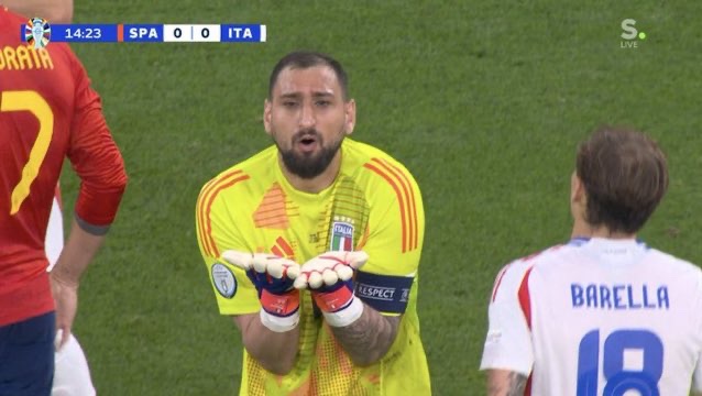 webanglikethat's tweet image. #SpagnaItalia
Donnarumma che usa tutta la sua energia e his whole ass bussy per proteggere la porta mentre loro fanno .. autogoal????