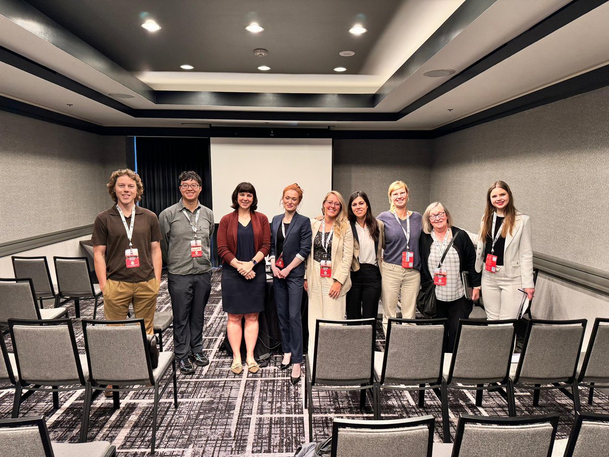 IAFMHS1's tweet photo. Another wonderful group of people who form the Special Interest Group on Equity, Diversity and Inclusion! We’re grateful for their work that makes our organization better in so many ways! @NijdamJones @jackltomlin @HealeyLindsay #iafmhsconference2024 https://t.co/N2AVQEy2R7