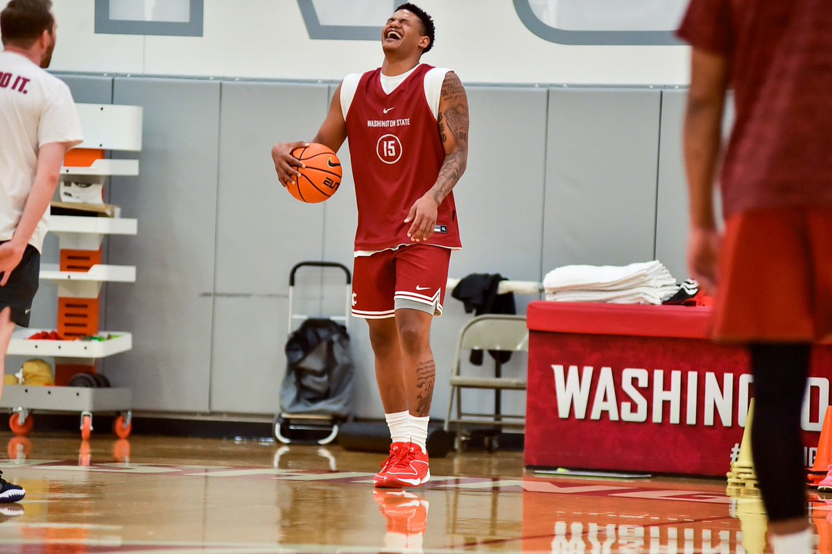 Smiling cause we’re back at work in the gym 

#GoCougs
#WheatfieldUnderdogs 🌾
