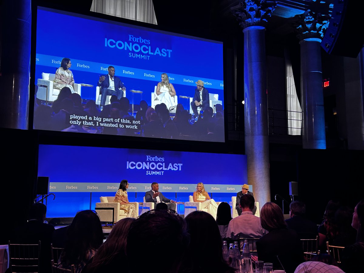 ARobinWood's tweet photo. Avenue Capital's Sonia Gardner, @michaelstrahan, @lindseyvonn on changing the NFL team ownership structure to allow institutional funds like Avenue, growth strategy for #PBR, buying a soon to be announced English Football team and a soon to be announced NASCAR Team w/@RandallLane https://t.co/79HDiHvyBY