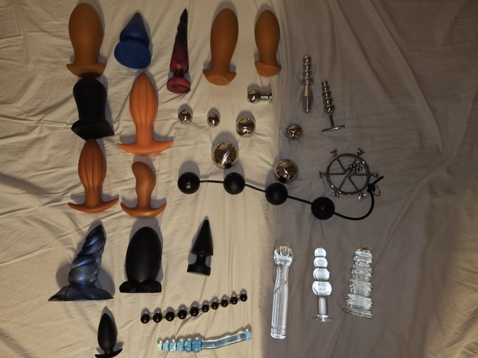 of ik speelgoed heb? Hofleveranciers: @hankeystoys @bad_dragon @PhreakTube @Neotori_Toys @ToppedToys<a class="tags" href="/tag/hankeystoys">@hankeystoys</a><a href="/tag/porno"class="tags"><span>#porno</span></a><a href="/tag/sperma"class="tags"><span>#sperma</span></a><a href="/tag/klaarkomen"class="tags"><span>#klaarkomen</span></a><a href="/tag/nobratwincharger%20"class="tags"><span>#nobratwincharger </span></a>