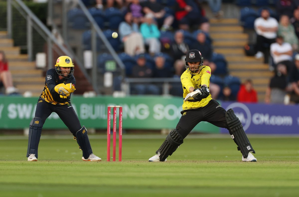 GlamCricket's tweet image. .@Gloscricket win by 2 wickets 

A great game of cricket that went till the last ball 👏

#OhGlammyGlammy