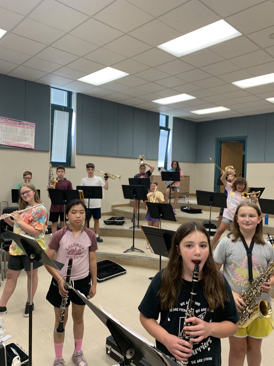 EF Elementary Band tweet media