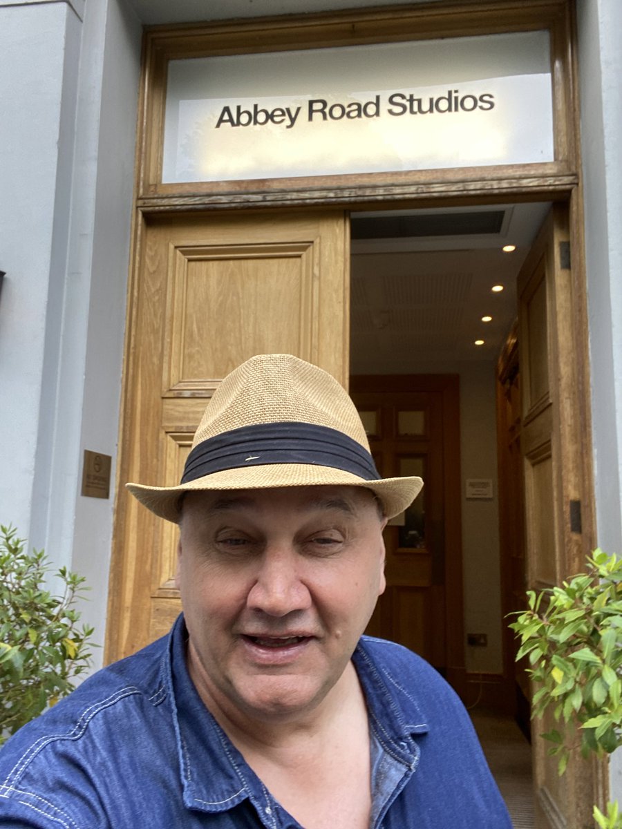 Alex McEwan (@_alexmcewan) on Twitter photo Great to visit Abbey Road Studios and master my latest single ‘Hold Your Hands Out to Me’ - originally record of the week on <a href="/BBCRadioScot/">BBC Radio Scotland</a>
Please click to presave🙏
lnk.to/MNbbUW Great to visit Abbey Road Studios and master my latest single ‘Hold Your Hands Out to Me’ - originally record of the week on <a href="/BBCRadioScot/">BBC Radio Scotland</a>
Please click to presave🙏
lnk.to/MNbbUW