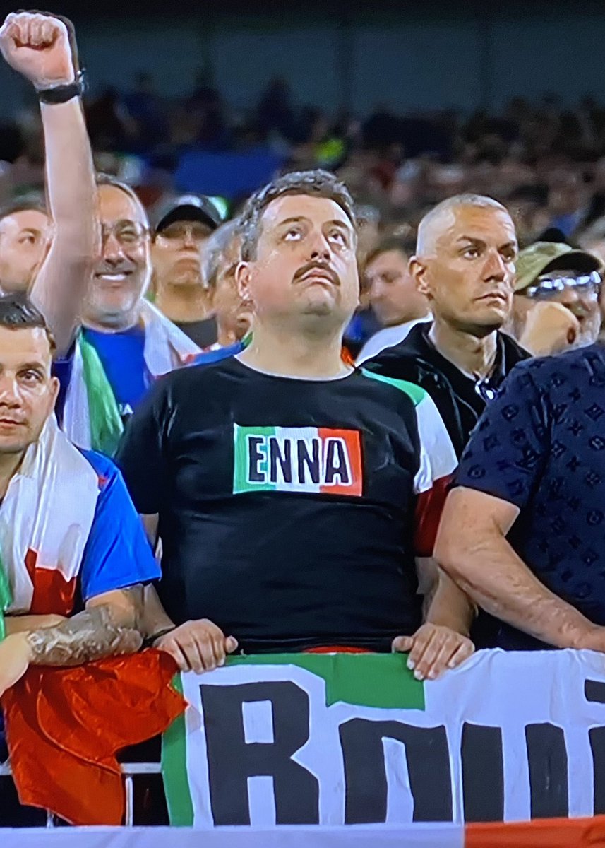 Nog för att det är lite charmigt när Glenn Strömberg pratar italienska med göteborgsk brytning, men börjar det inte gå lite väl långt nu?