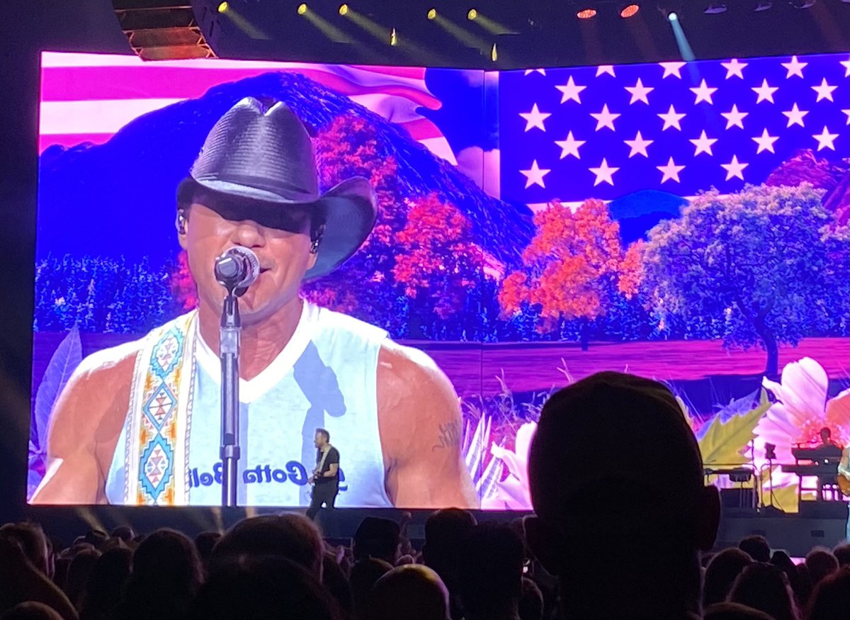 OnlyinBucks's tweet photo. Hey Phillies Fans! ⚾️ Tim McGraw 🤠 just came out on stage wearing his Dad’s number and World Series ring. 🎸🎸 #TugMcGraw #phillies https://t.co/dVYmJw9xrn
