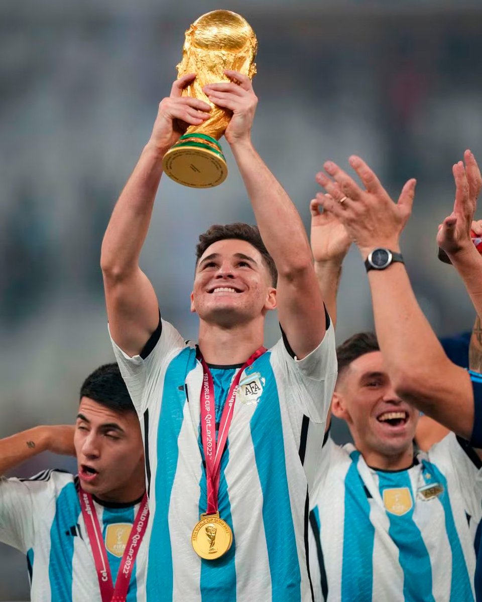 #Argentina 🇦🇷 GOOOOOOOOOLLLLLLL ARGENTINOOOOOOO 🕸🕷

Julian Álvarez pone el 1 a 0 para nuestro Seleccionado 🫡

<a href="/RiverPlate/">River Plate</a> ✨️ <a href="/Argentina/">🇦🇷 Selección Argentina ⭐⭐⭐</a>
