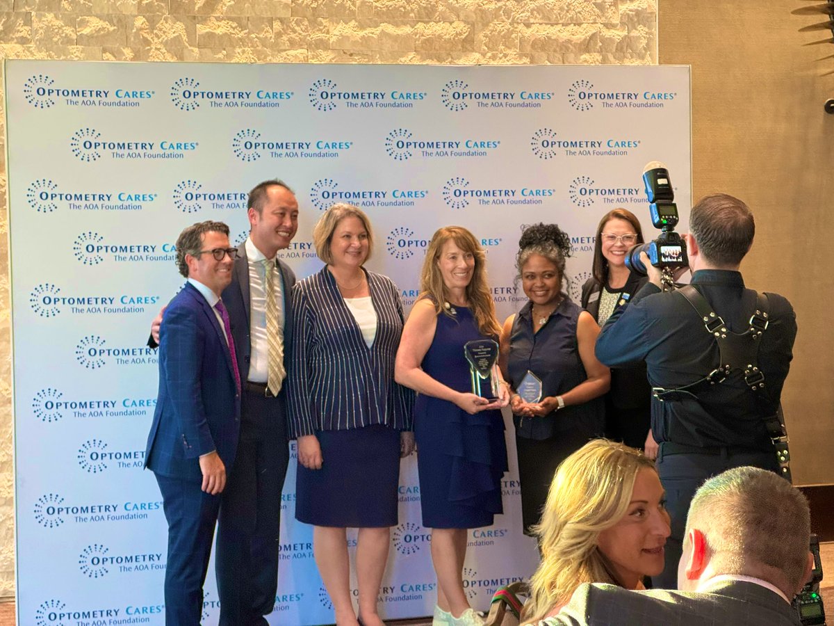 CooperVision's tweet image. What a great way to close out the evening! We were honored to be a part of the Optometry Cares reception tonight and be surrounded by so many inspirational members of our profession. #OptometrysMeeting