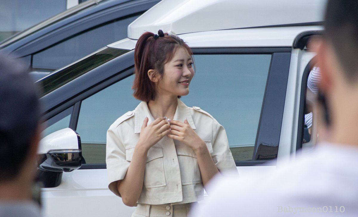 babymoon0110's tweet image. 20240621 수피아 Spia
뮤뱅 출근길 music bank arrival
비니 Beeney

#수피아 #비니 #spia #beeney