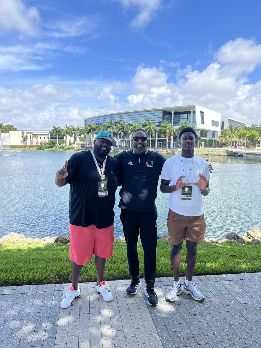 ZyanGibson's tweet photo. Miami!!!!! Thank you for showing us a great time! 
@coach_cristobal 
@Co_Jackson21
@JasonTaylor
@CoachRumph16
@CanesFootball
#allAboutTheU https://t.co/cE254IpBft
