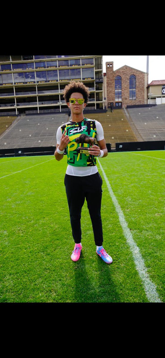 kobeconway8's tweet image. I had an excellent opportunity to play in the 7v7 hosted at @CUBuffsFootball and by @DeionSanders! Thank you to @Coach2Bless for the amazing tour! Big shout to my teammates @Power7United and @FresHurrr as we were about to bring home the Championship and finish 8-0!
