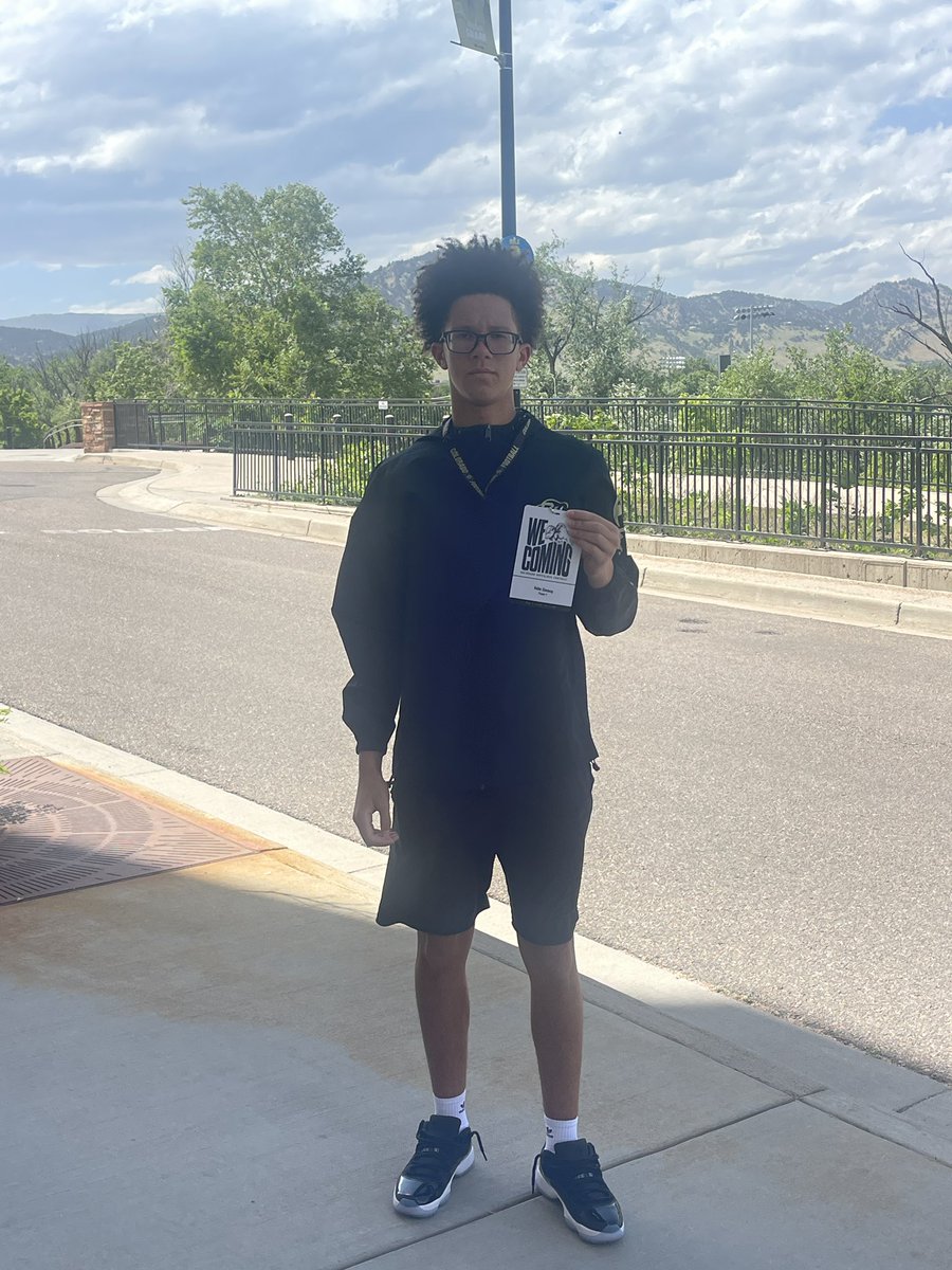 kobeconway8's tweet image. I had an excellent opportunity to play in the 7v7 hosted at @CUBuffsFootball and by @DeionSanders! Thank you to @Coach2Bless for the amazing tour! Big shout to my teammates @Power7United and @FresHurrr as we were about to bring home the Championship and finish 8-0!