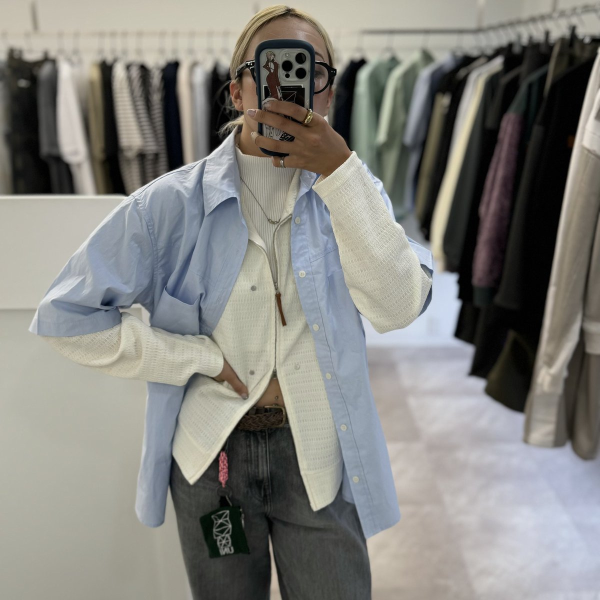 4RM_TOKYO's tweet photo. 『Select shop 4RM』
Flagship store : AM 11:00~PM 19:00 Everyday
Avant-garde fashion 
Online store : 5/25 open

Store address : 東京都 渋谷区 恵比寿 1-15-3 
  Ebisu,1-15-3 Shibuya, Tokyo

#4rm
#4rmtokyo
#selectshop
#セレクトショップ
#韓国ファッション
#韓国ストリート https://t.co/2rYKQxv6Io