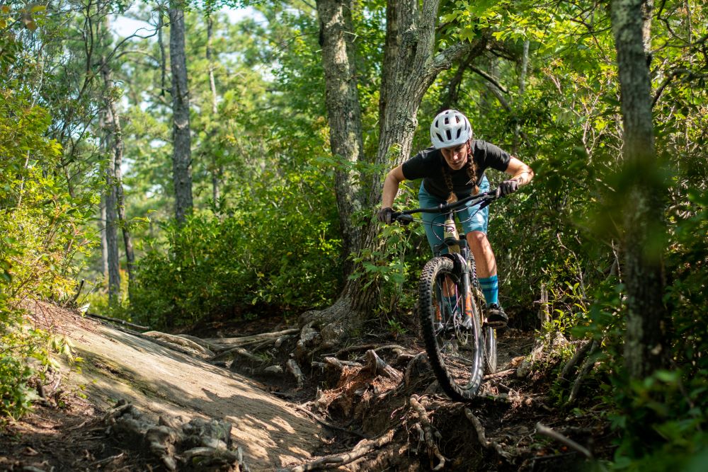 What is Trail chatter?

Trail chatter is the small vibrations that can make your wheel slip, lose grip, or shake your body. Are you tired of feeling every bump and vibration on the trail?  Learn More at: gulocomposites.com/journal/trail-…