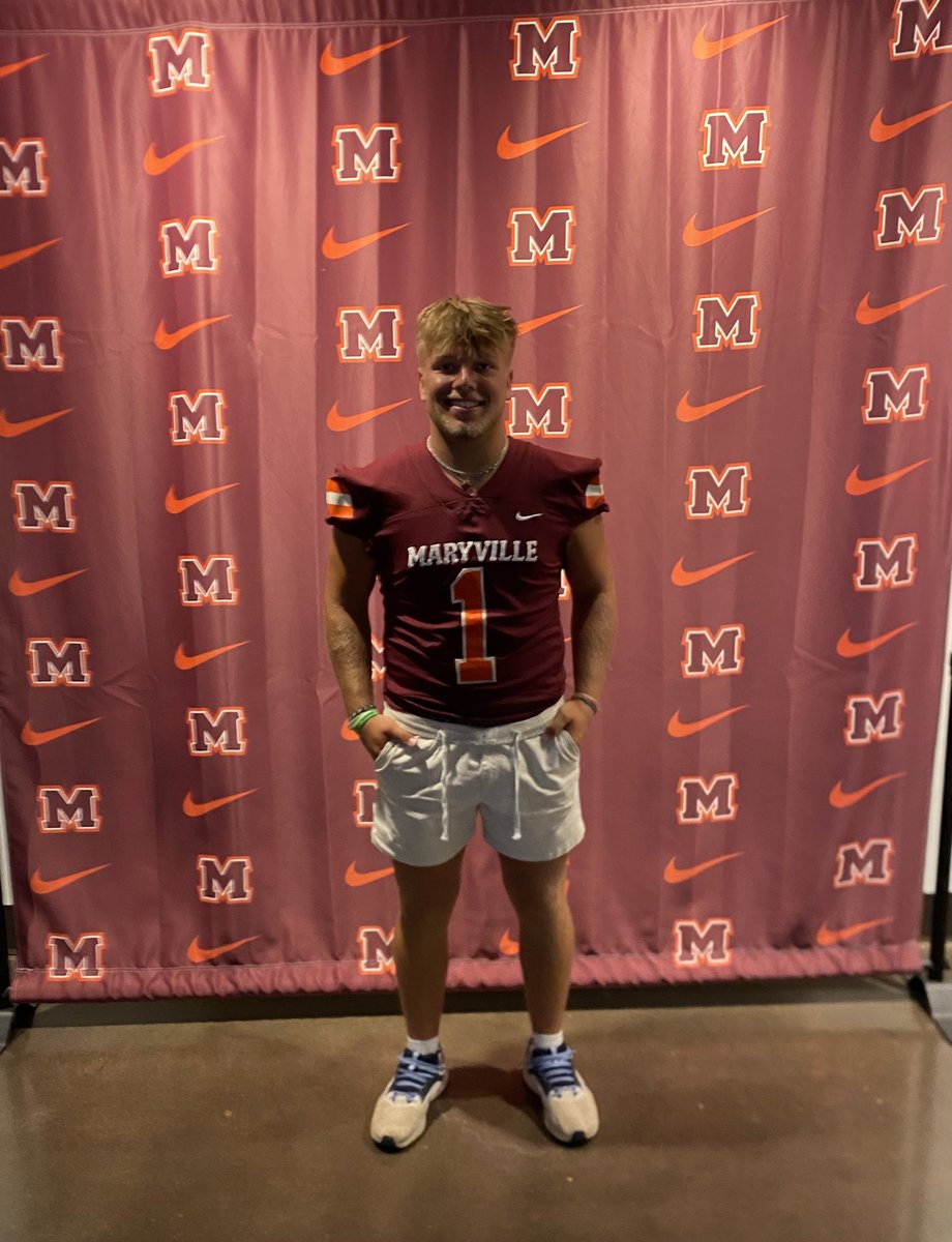 Had a great visit at Maryville College, Thanks to @CoachBradScots and <a href="/QBCoachFox/">Ben Fox</a> for the invite.<a href="/MMoody111/">Matt Moody</a>