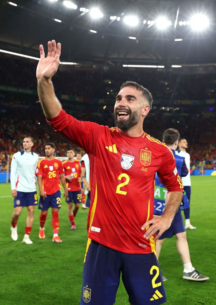 DaniCarvajal92's tweet photo. Pura 🇪🇸 VAMOS @SEFutbol https://t.co/nL2VYrAnqc