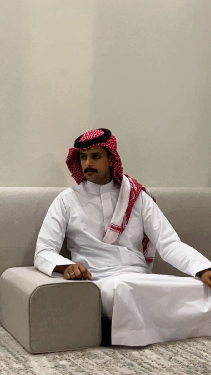NewsAlSelwan's tweet photo. الحمدلله الذي بنعمته تتم الصالحات، تم بحمد الله عقد قران عبدالاله بن عبدالله بن دليم الصيلوان اليوم، راجين من المولى عز وجل له التوفيق. https://t.co/EQIFyg657m