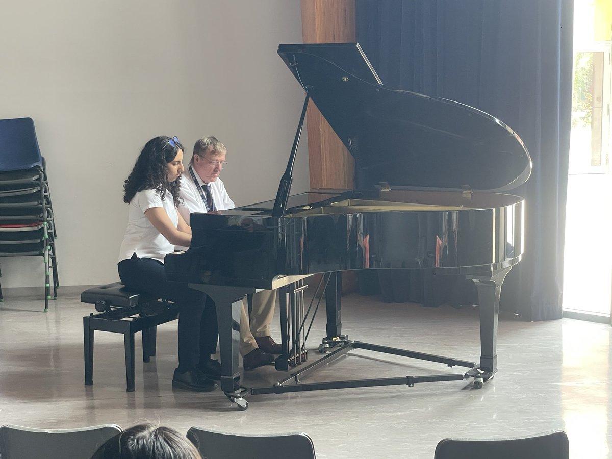 DC Music tweet media