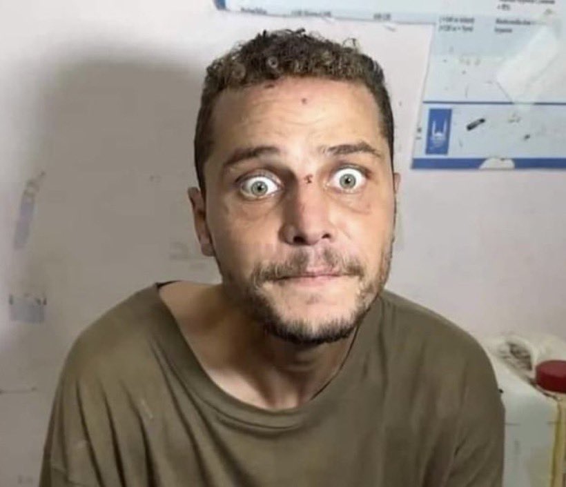 Allah’ım bu güzel gencimizi ne hale getirmişler kimbilir neler yaşadı nelere şahit oldu. Kahr- olmak ne demek her gün yeniden anlıyoruz! 
Allahım bizi bu zalimlerden kurtar ya Rabbi 😔