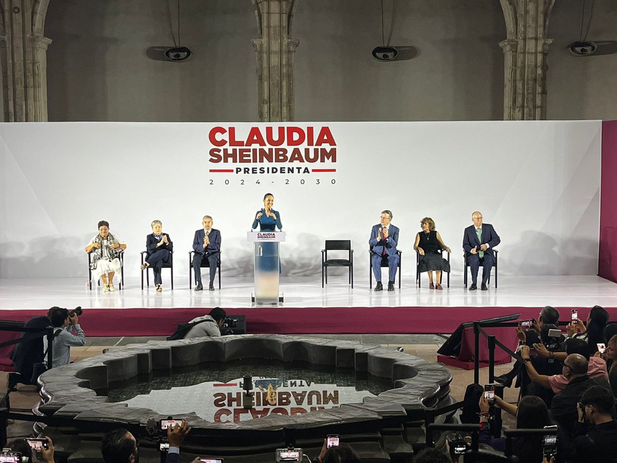 ¡Certeza y optimismo! 
Hoy nuestra Presidenta Electa <a href="/Claudiashein/">Claudia Sheinbaum Pardo</a> anunció nombramientos de su próximo Gabinete, que integrará perfiles con capacidad, compromiso y experiencia para la consolidación del Segundo Piso de la Cuarta Transformación.

#LaTransformaciónAvanza ⏩