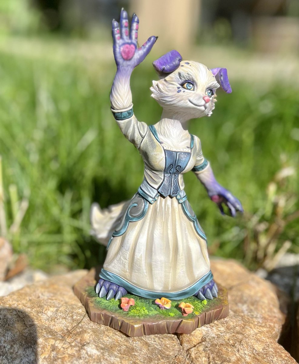 she is here and she is PERFECT
look at my little vulpera 🥺🥹  yska ... real

🎨: <a href="/VKortikow/">Kortikov (Commissions open) ⚙️</a> did a wonderful job 
( and she exists because of a <a href="/vampirevice/">magpie is a vampire</a> gift ;; )