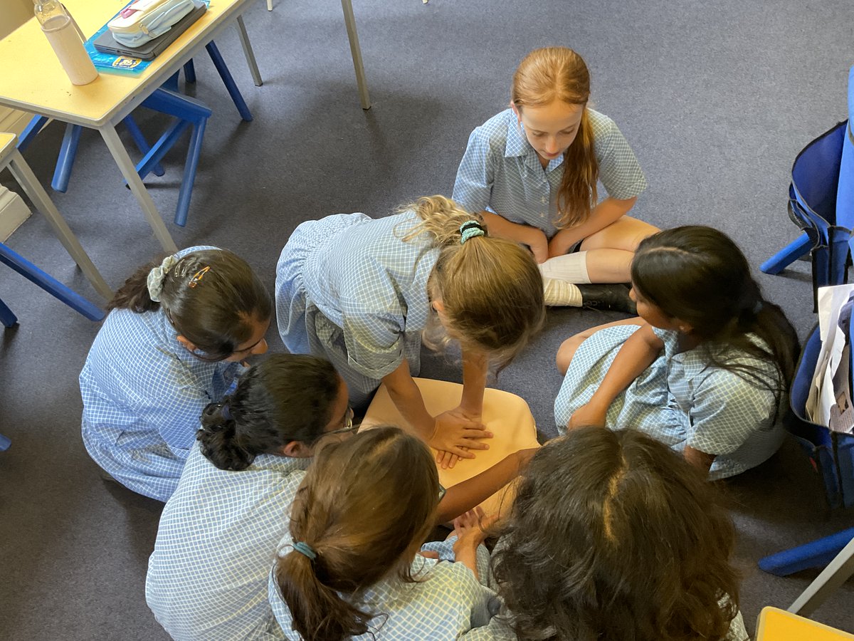 How do you use a defibrillator?
How do you treat an unconscious breathing person? 
How do you treat an unconscious person not breathing?
How do you put someone in the recovery position?

Y6 know the answers!
#firstaidmatters #savinglives #firstaidtraining #cpr
@chatsworthschls