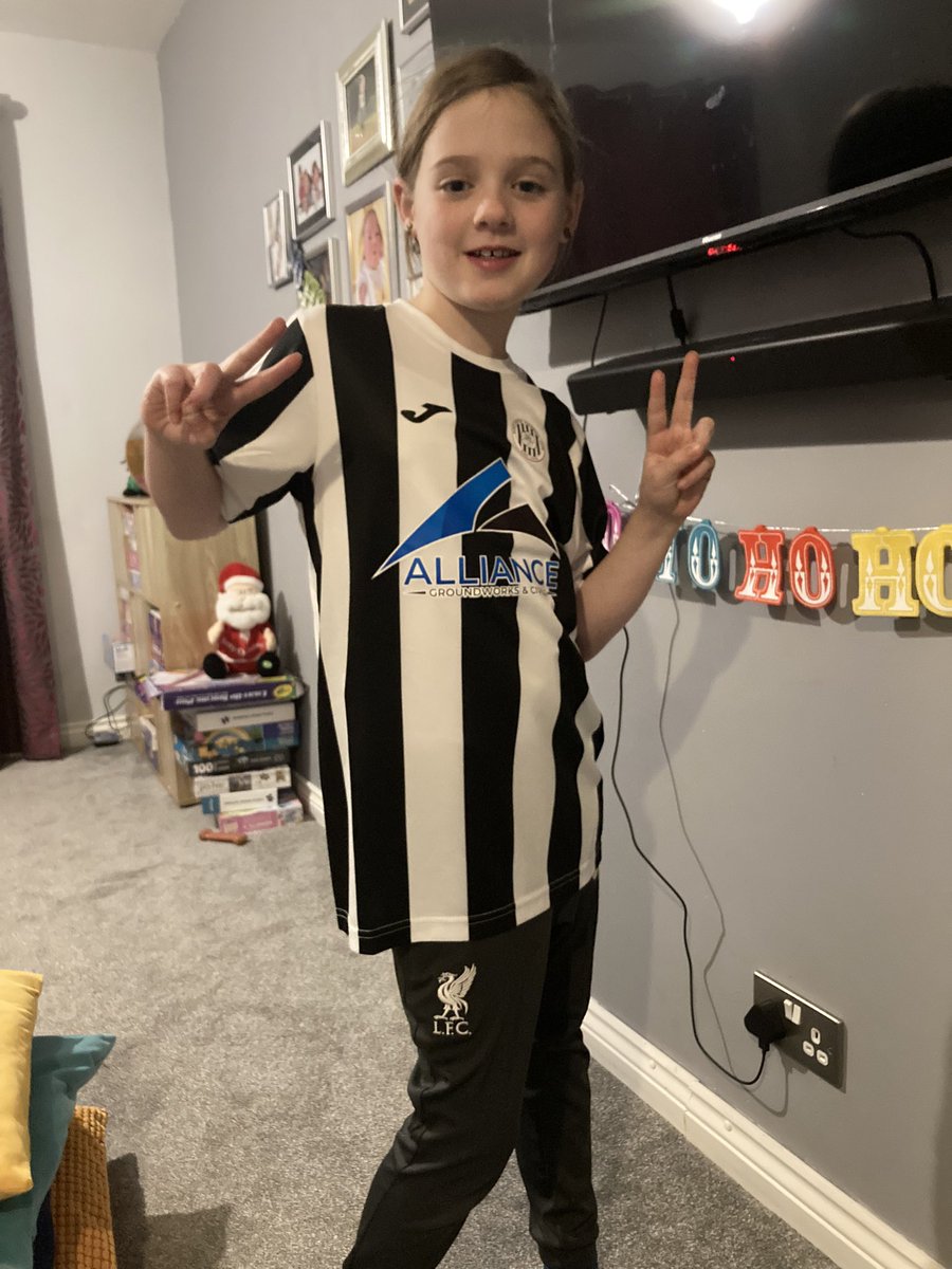 welshmattyhard's tweet photo. Happy 11th Birthday to this one!! Stop growing so fast!! https://t.co/M7dPylRyjG