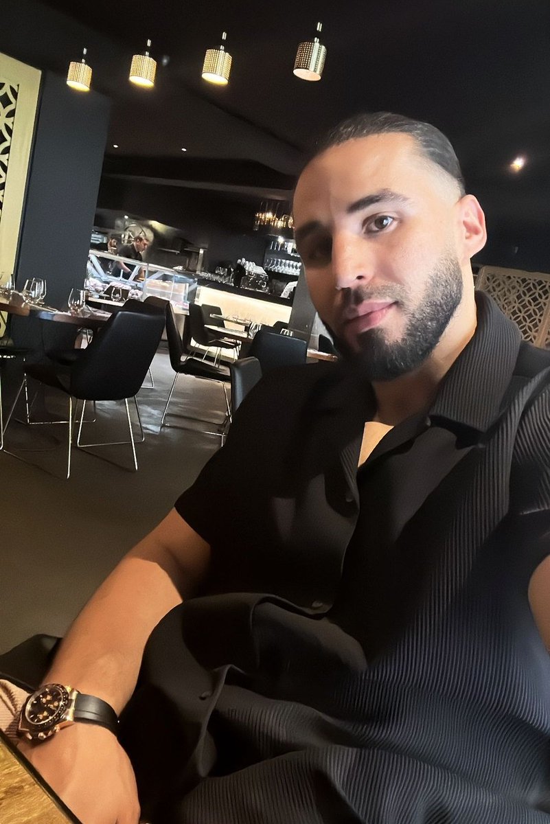 alphamaster02's tweet image. Your duty as a sub will always be to serve me and pay for everything I spend 
Be a good sub 
#findom #cashmaster