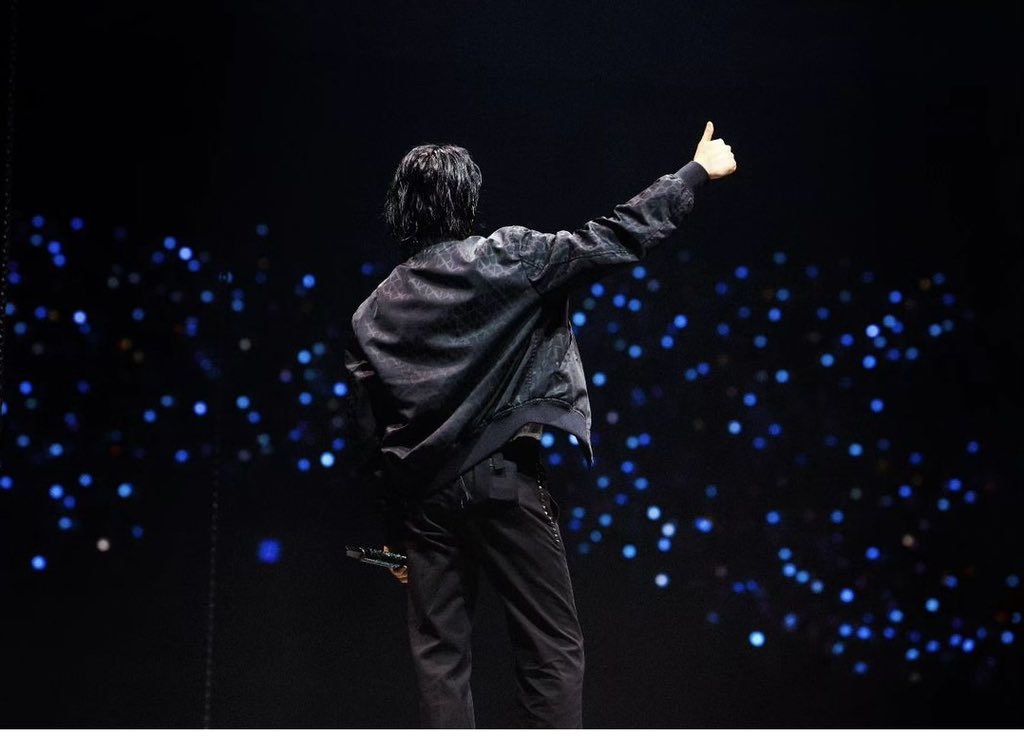 demi_aka_agustd's tweet image. 他のメンバーよりも長い1年9ヶ月、果てしなく長く感じられた。でもやっと9ヶ月経ったんだね

あと1年、未来はきっと大丈夫
「Future’s gonna be okay」

ずっとユンギさんを待っています🐱

#To2025_WithSUGA 
#THE_KING_WILL_RETURN
#우리인사하자_bye아닌hello